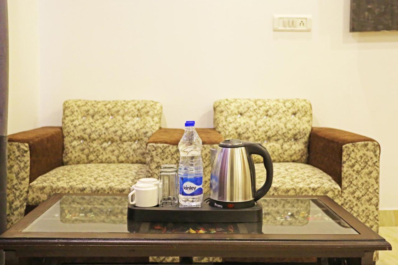 Hotel The Best Near Delhi Airport New Delhi Exterior photo